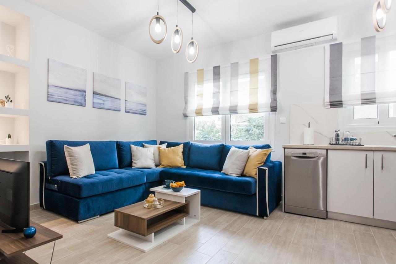Luxury Seaside Apartment Next To Starbucks Opossite The Beach Park Of Flisvos Athene Buitenkant foto